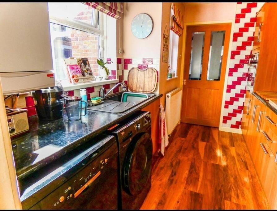 Sommerset Cottages - 2 Bedroom House صندرلاند المظهر الخارجي الصورة